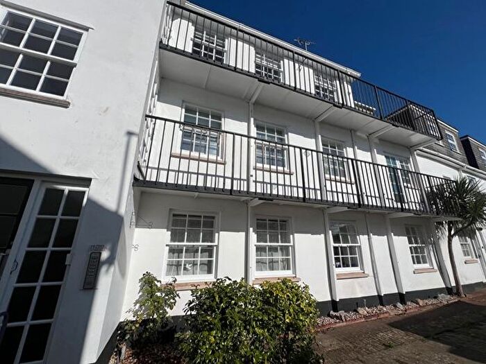 1 Bedroom Flat To Rent In Underhill Terrace, Topsham, Exeter, EX3