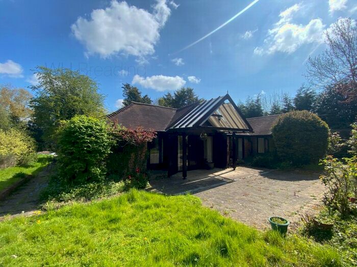 4 Bedroom Barn Conversion For Sale In Hatch Lane, Chartham Hatch, CT4