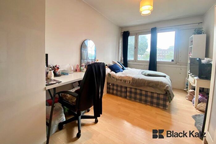 4 Bedroom Flat To Rent In Longshore, Deptford, SE8