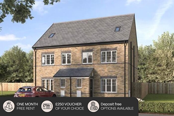 4 Bedroom Semi-Detached House To Rent In Bennerley View, Nottingham, NG16