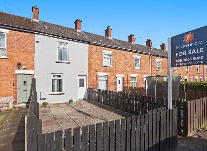 2 Bedroom Mid Terraced House For Sale In Parkgate Gardens, Belfast, BT4