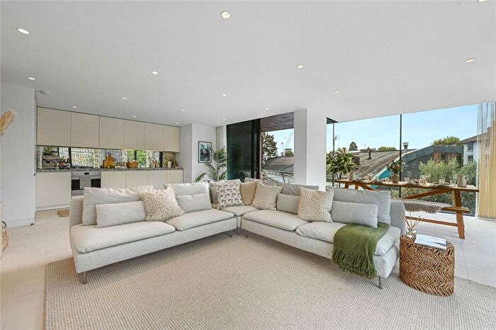 3 Bedroom Apartment To Rent In Latitude House, Oval Road, London, NW1