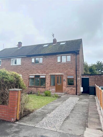 3 Bedroom Semi-Detached House To Rent In Aveling Drive, Banks, Southport, PR9