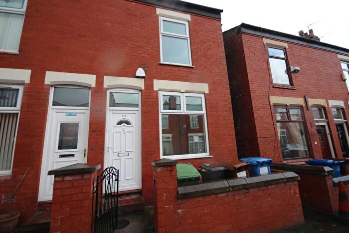 2 Bedroom Terraced House For Sale In Lowfield Road, Stockport, SK3