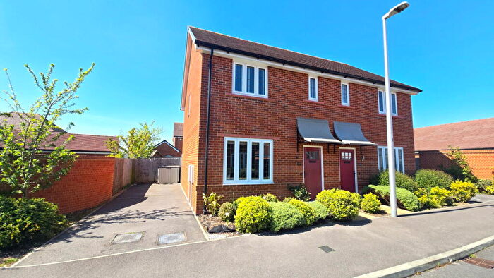 2 Bedroom Semi Detached House For Sale In Sowerby Street, Thatcham, RG18