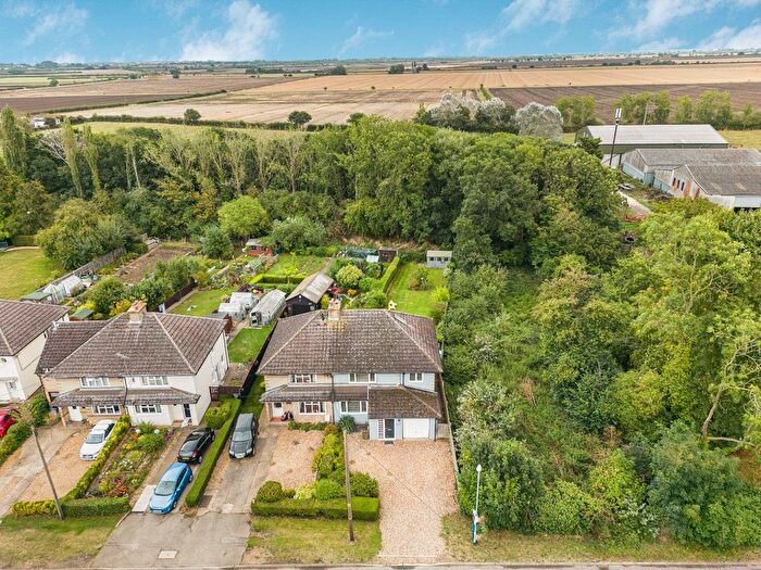 5 Bedroom Semi-Detached House For Sale In Boxworth End, Swavesey, Cambridge, CB24