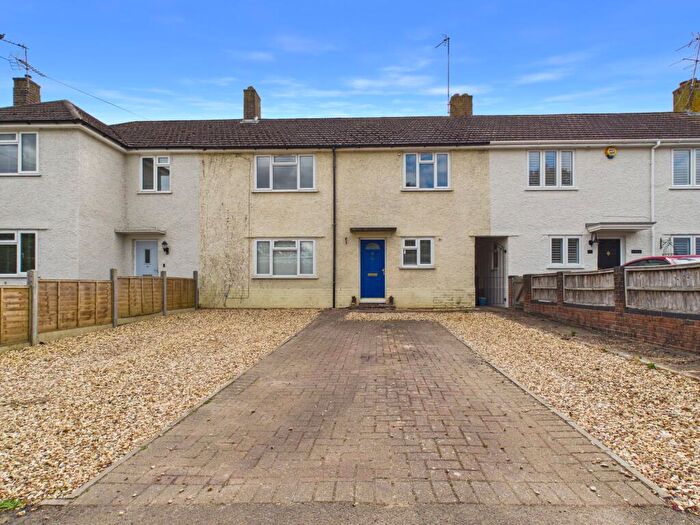 3 Bedroom Terraced House For Sale In Mayfair, Tilehurst, RG30