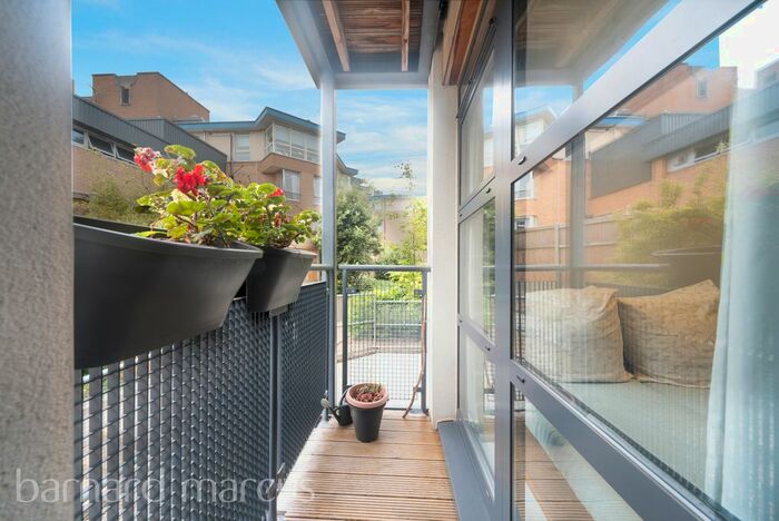 1 Bedroom Flat To Rent In Scott Avenue, Putney, London, SW15