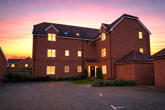 2 Bedroom Flat For Sale In Skinner Drive, Wokingham, Berkshire, RG41