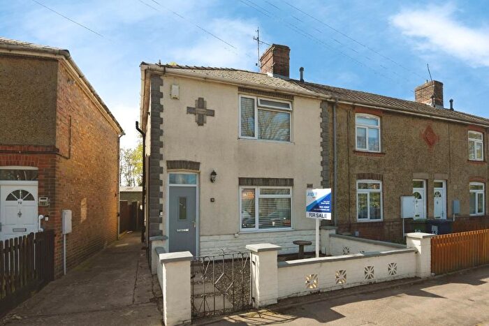 2 Bedroom End Terrace House For Sale In Railway Road, Wisbech, PE13