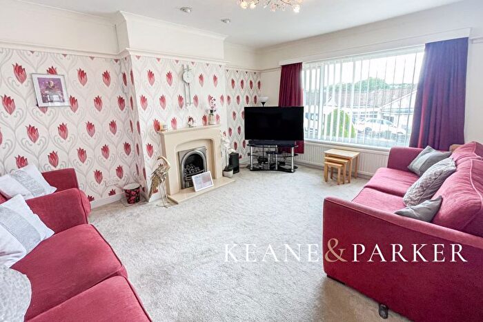 2 Bedroom Semi-Detached Bungalow For Sale In Oak Tree Park, Glenholt, Plymouth, PL6