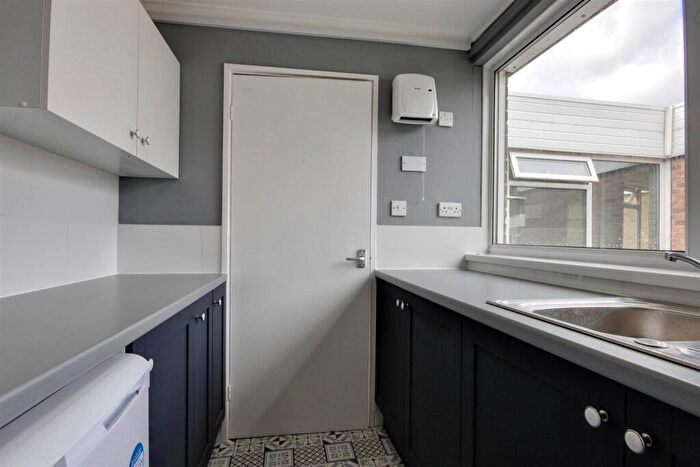 1 Bedroom Flat To Rent In Railway Street, Cottingham, HU16