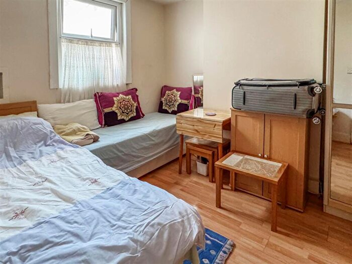 3 Bedroom Terraced House For Sale In River Road., Littlehampton, BN17
