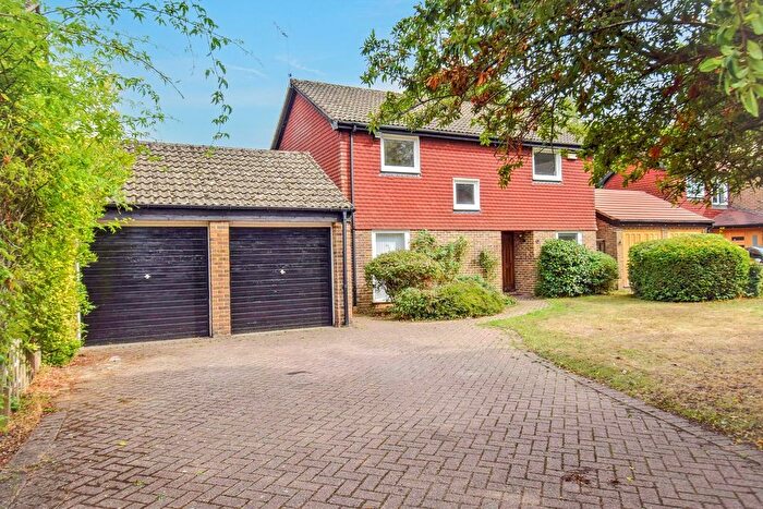 4 Bedroom Detached House For Sale In Nursery Place, Sevenoaks, TN13
