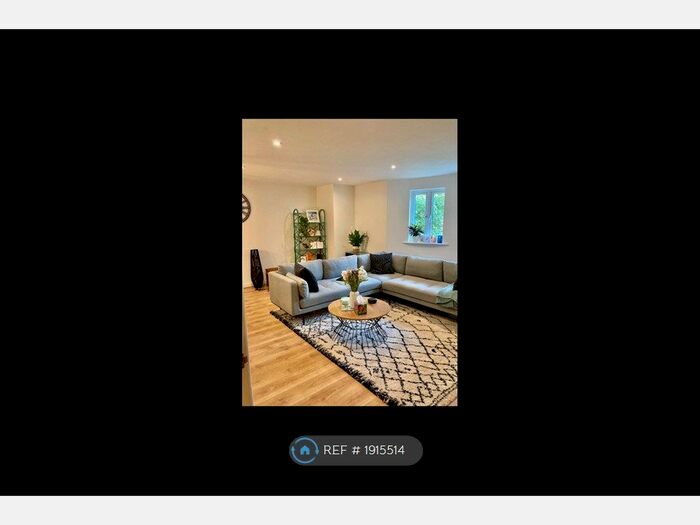 2 Bedroom Flat To Rent In Hedley Road, St. Albans, AL1