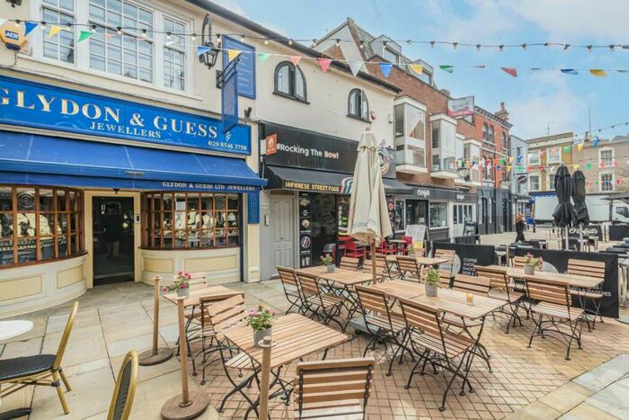 2 Bedroom Flat To Rent In Apple Market, Kingston Upon Thames, KT1