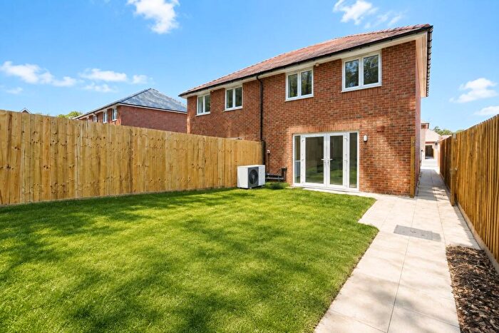 2 Bedroom Terraced House For Sale In Paddock Green, East Hoathly, Lewes, BN8