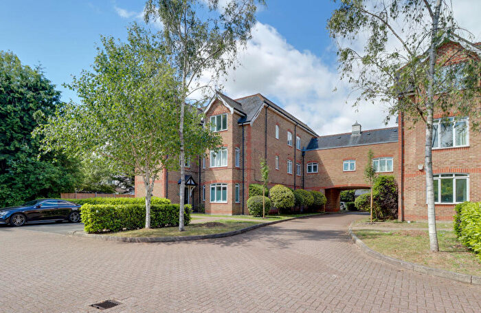 1 Bedroom Flat For Sale In Latium Close, St Albans, AL1