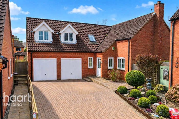 4 Bedroom Detached House For Sale In Fairway Drive, Moulton Seas End, PE12