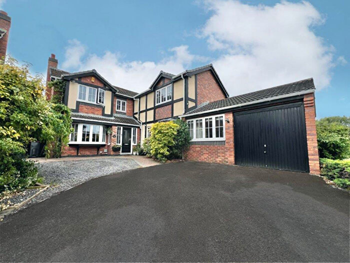 5 Bedroom Detached House For Sale In Beaumont Gardens, Poulton-Le-Fylde, FY6