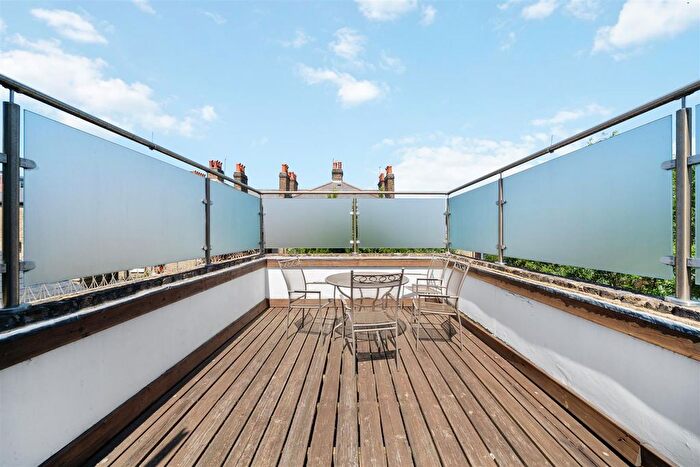 4 Bedroom Terraced House To Rent In Colehill Lane, London, SW6