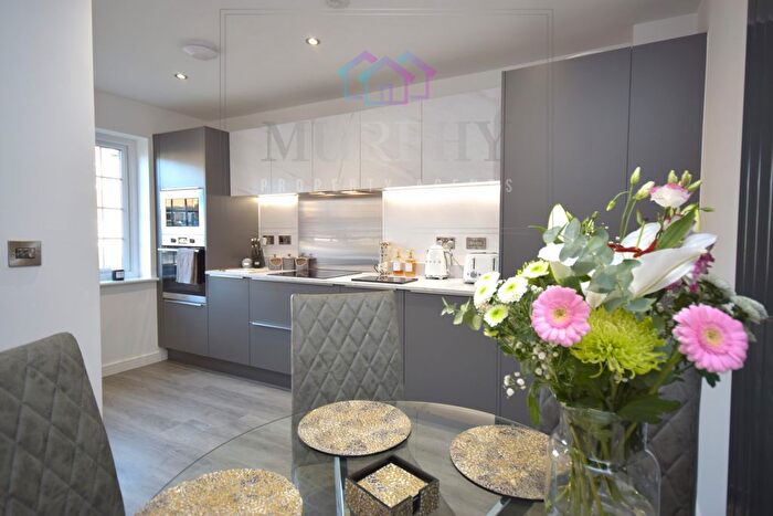 3 Bedroom Detached House For Sale In Park Hill Way, Wakefield, West Yorkshire, WF1