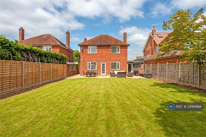 3 Bedroom Detached House To Rent In Green Lane, Windsor, SL4