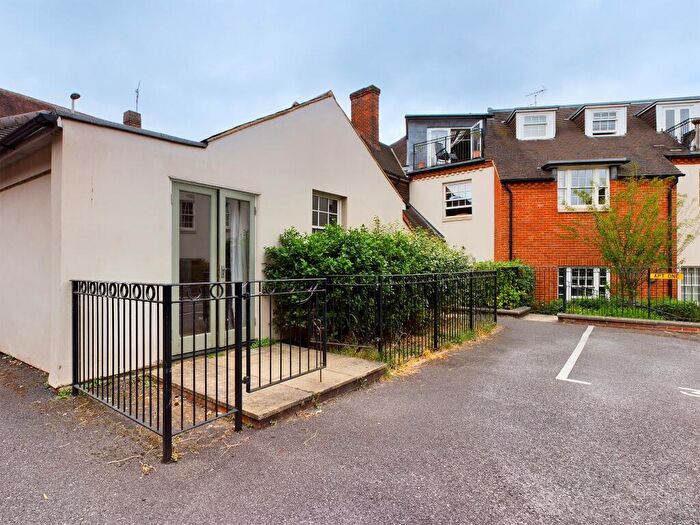 1 Bedroom Bungalow To Rent In Cross St, Town Centre, Basingstoke, RG21