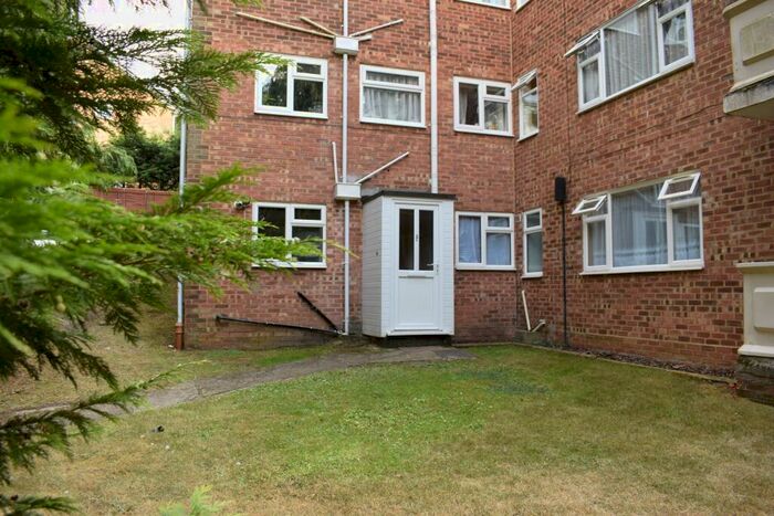1 Bedroom Flat To Rent In Runnymede, West End, SO30