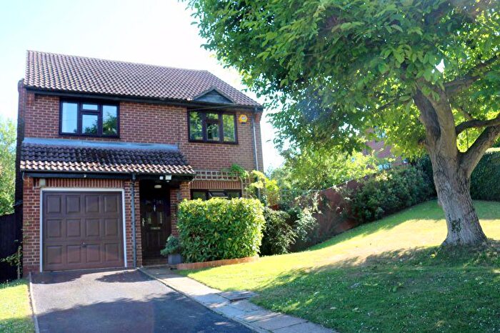 4 Bedroom Detached House For Sale In The Chimes - X Double Bedrooms, HP12