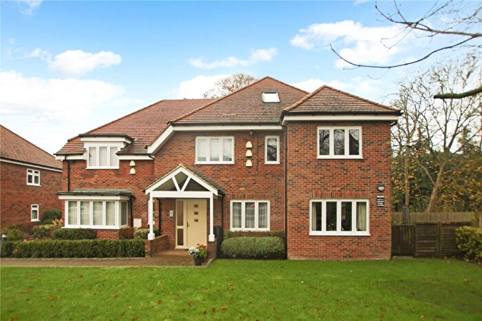 2 Bedroom Flat To Rent In The Paddocks, Dunstable, LU6