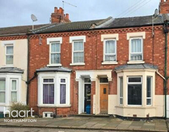 3 Bedroom Terraced House For Sale In Purser Road, Northampton, NN1
