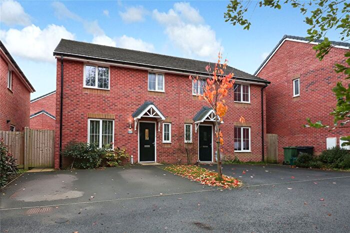 3 Bedroom Semi Detached House For Sale In Tawcroft Way, Barnstaple, Devon, EX31