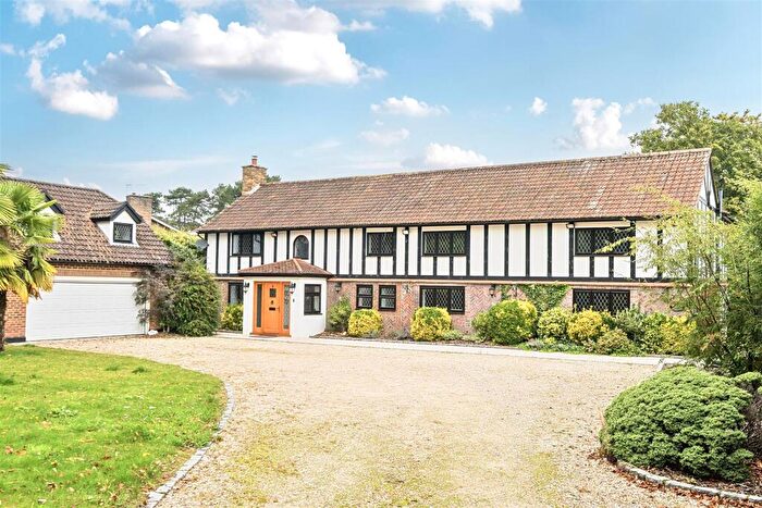 5 Bedroom Detached House To Rent In Garratts Lane, Banstead, SM7