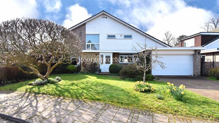 4 Bedroom Detached House For Sale In The Spinneys, Bickley, BR1