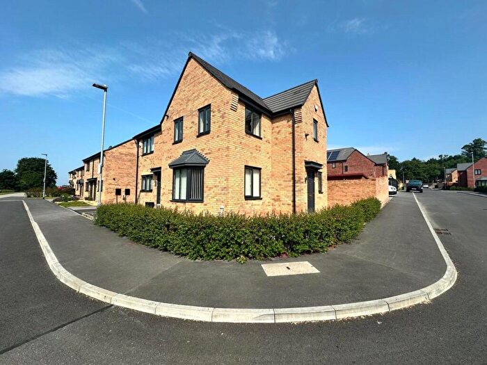 3 Bedroom Semi Detached House To Rent In Sakura Walk, Seacroft, Leeds, West Yorkshire, LS14