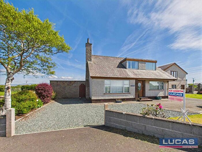 4 Bedroom Detached Bungalow For Sale In Pen Y Graig, Llangristiolus, Llangristiolus, LL62