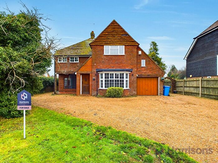 5 Bedroom Detached House For Sale In Tunstall Road, Tunstall, Sittingbourne, Kent, ME10