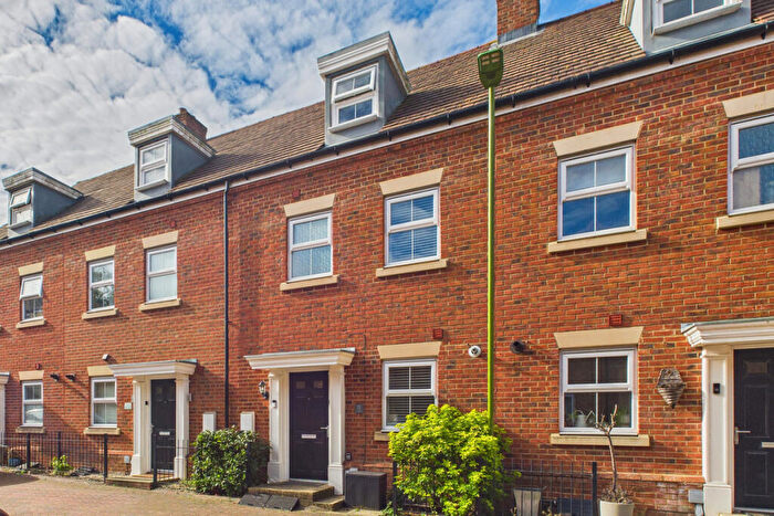 3 Bedroom Terraced House For Sale In Harrier Close, Hemel Hempstead, HP3