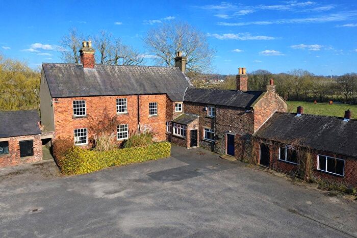 7 Bedroom Farmhouse For Sale In Dairy Farm Road, Rainford, St. Helens, WA11