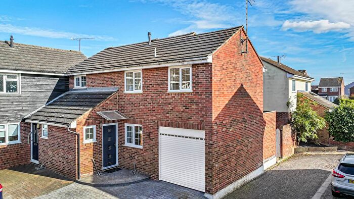 4 Bedroom End Terrace House For Sale In Tythe Close, Springfield, CM1