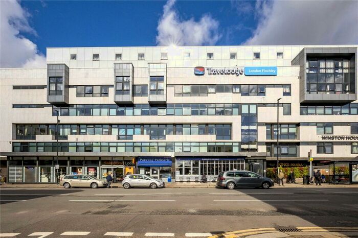 2 Bedroom Apartment To Rent In Regents Park Road, Finchley, London, N3