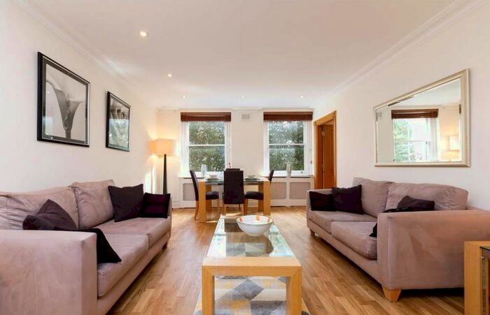 2 Bedroom Flat To Rent In Seymour Street, Marylebone, London, W1H