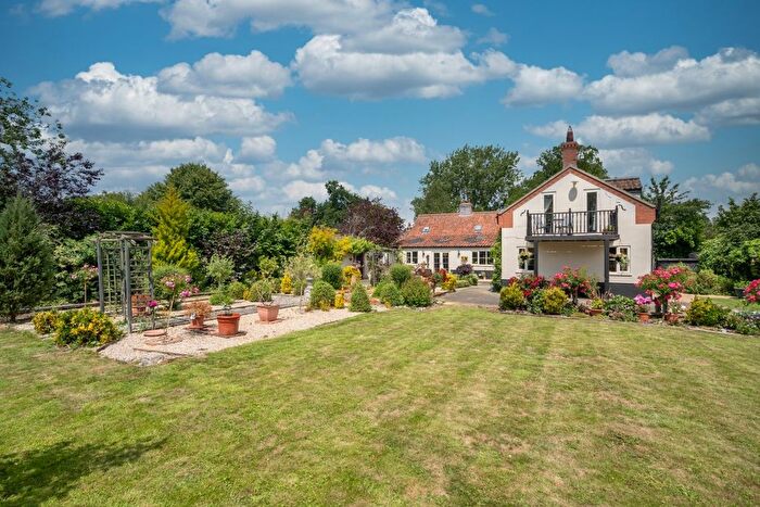 5 Bedroom Detached House For Sale In Colton, Norwich, NR9