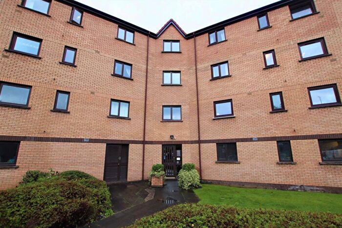 2 Bedroom Flat To Rent In Riverview Drive, Glasgow, G5