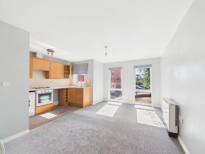 1 Bedroom Flat For Sale In Forge Court, St. Michaels Close, Stourport-On-Severn, DY13