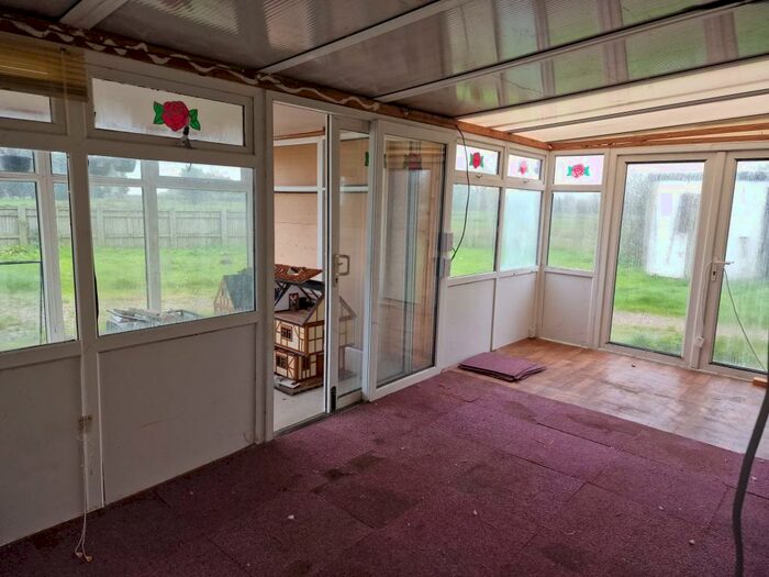 5 Bedroom Farm House For Sale In Sueander Farm, Eagle Road, North Scarle, Lincolnshire, LN6