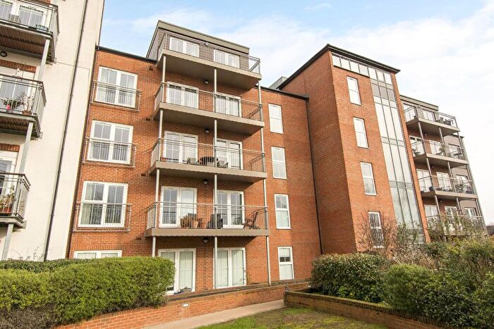 2 Bedroom Flat For Sale In St. Marys Road, Market Harborough, LE16