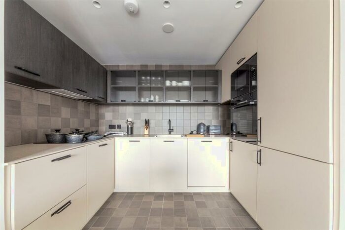 2 Bedroom Apartment To Rent In Lawrence Road, London, N15