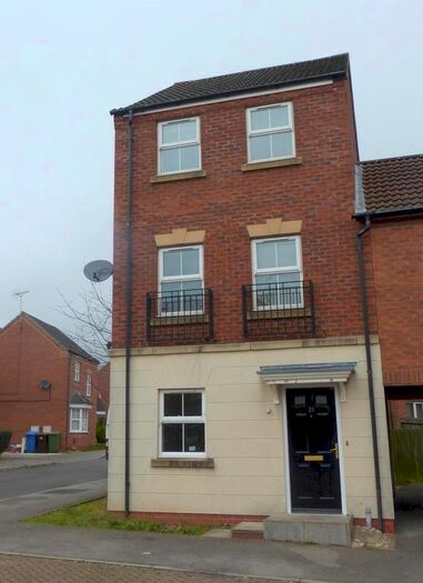3 Bedroom Town House To Rent In High Hazel Drive, Mansfield Woodhouse, Mansfield, NG19